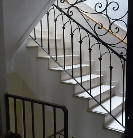Apartment Magic *